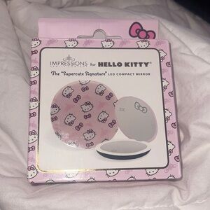 Impressions for hello kitty led compact mirror💕🎀